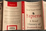 Sapiens: A Brief History of Humankind (Sejarah Evolusi Umat Manusia) oleh Yuval Noah Harari