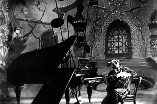 ICH! Fritz Lang’s Spione and The Shattering of the Fourth Wall