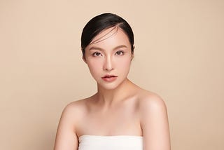 Picture of a young Asian lady.