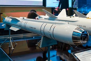 Ukraine’s Air Defense Under Pressure: The Impact of Russia’s Kh-38M Missiles!