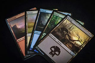 Deck building versus World building In Magic: The Gathering
