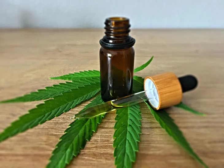 How THC and CBD work together to manage pain and inflammation